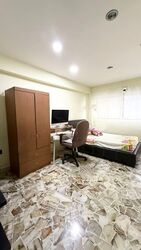 Blk 260 Jurong East Street 24 (Jurong East), HDB 5 Rooms #578658921